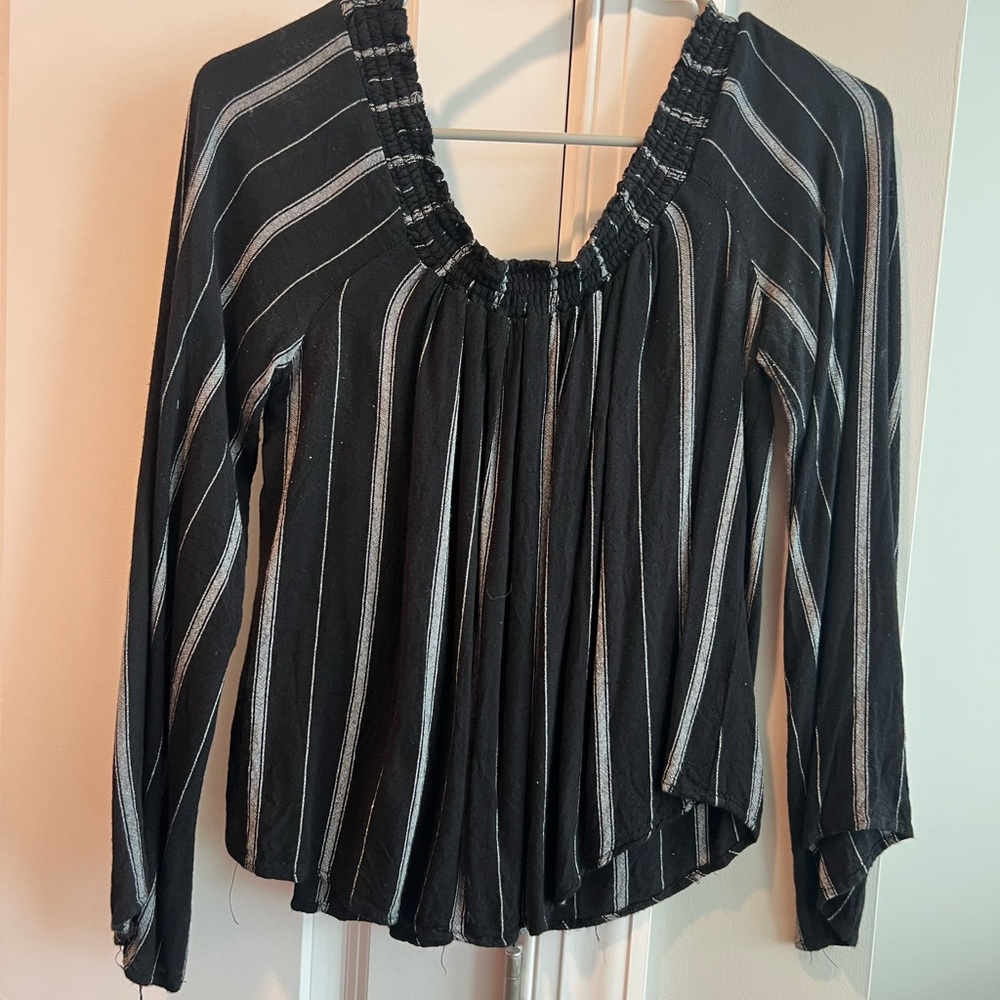 Off the shoulder long sleeve